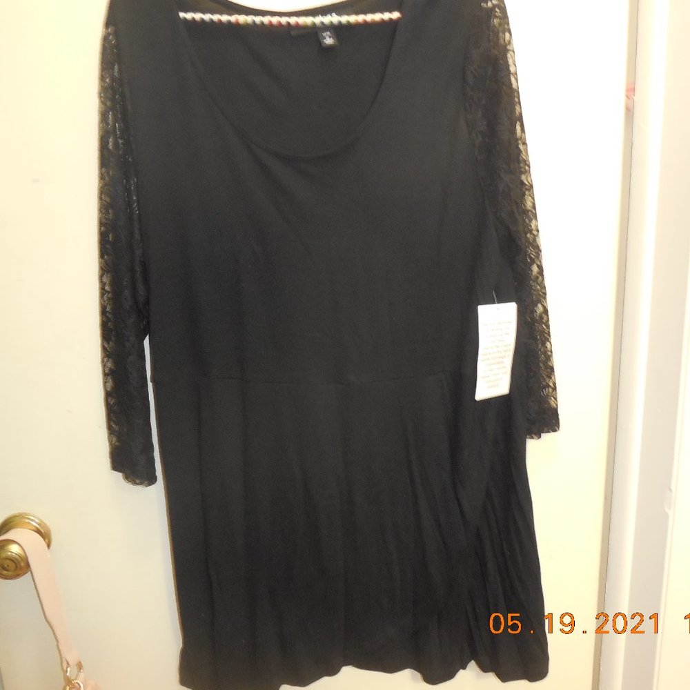 Ellos  Chelsea Black tunic with lace sleeve  (new)